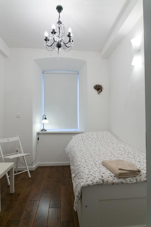 Apartment 3 Bridges App